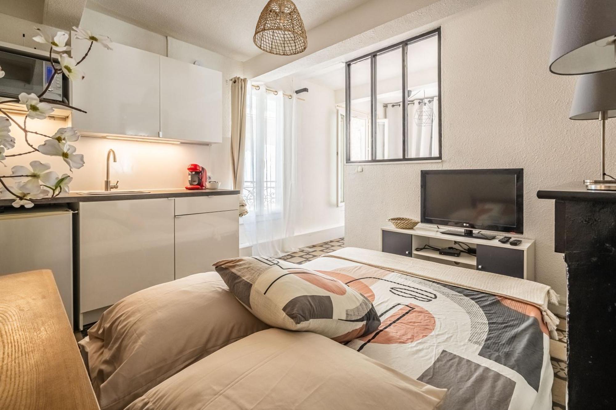 Charmant Studio Rue Droite Нарбонна Экстерьер фото